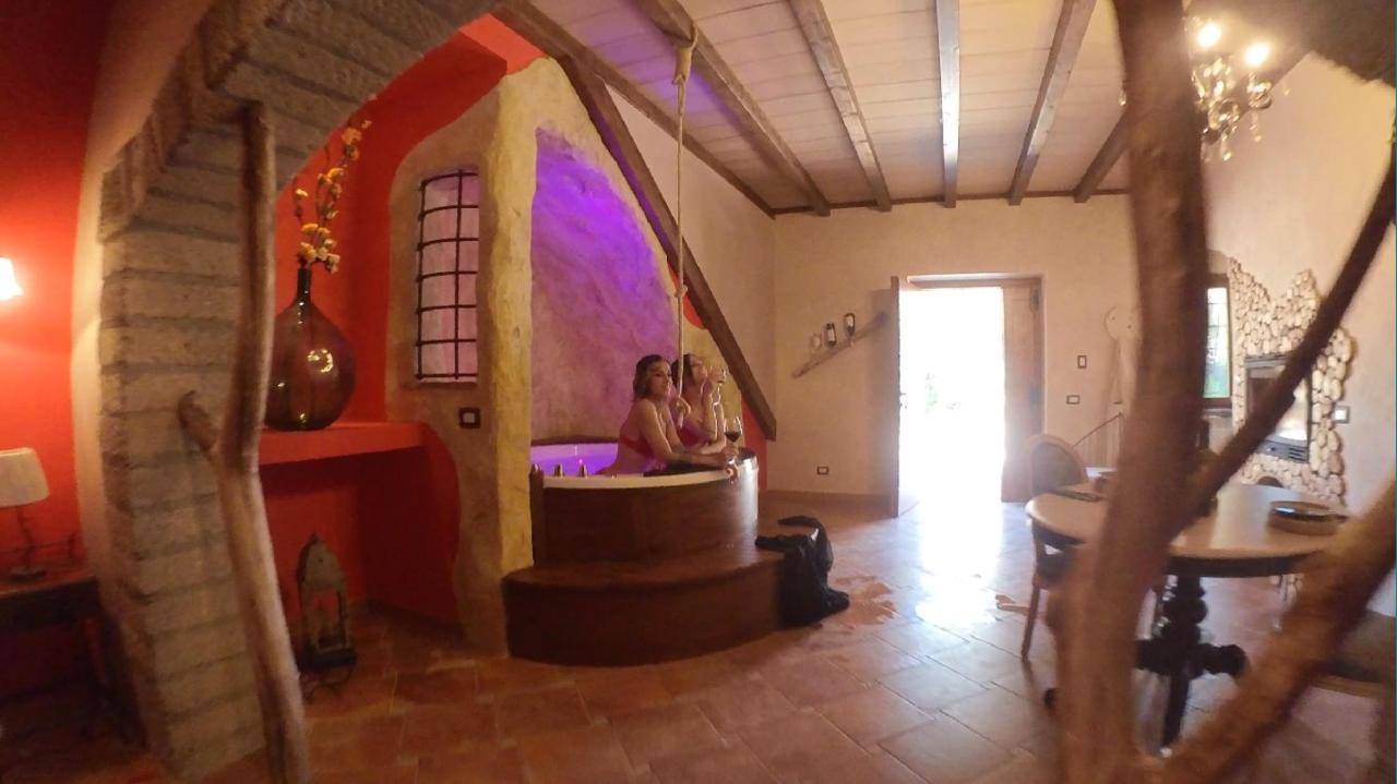 Il Giardino Dei Flintstones B&B Черветере Экстерьер фото